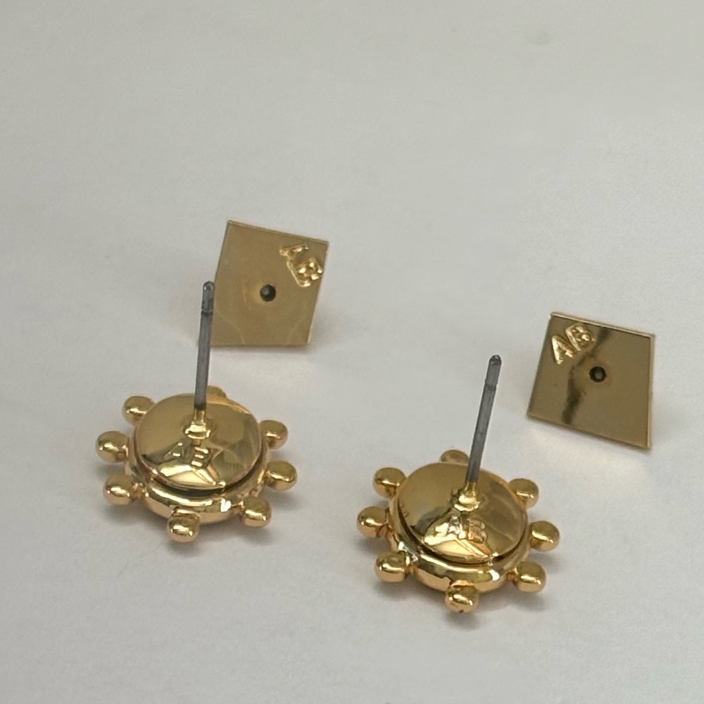 ALEXIS BITTAR • Crystal Stud Earrings - Picture 9 of 15